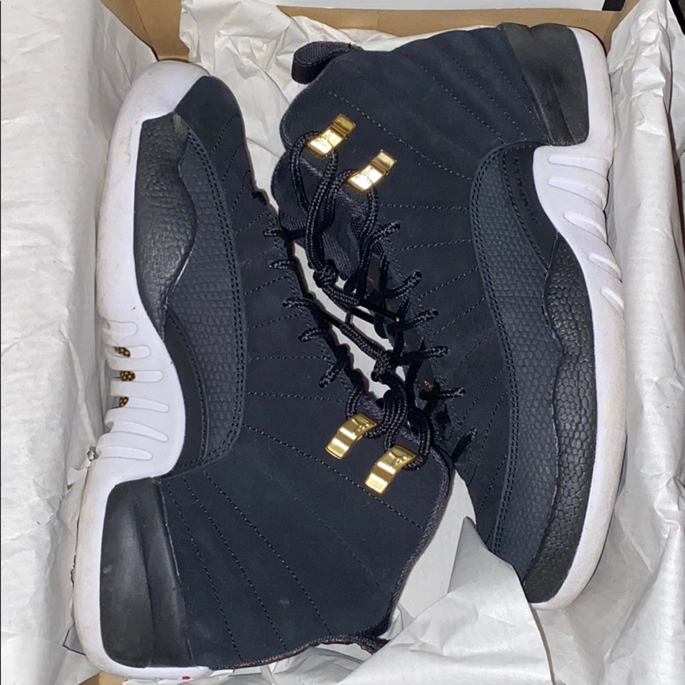 Air Jordan 12 retro (grade school)